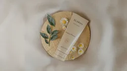 Hand Cream Scene