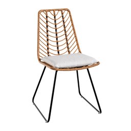 Chair | Azlee Berrien