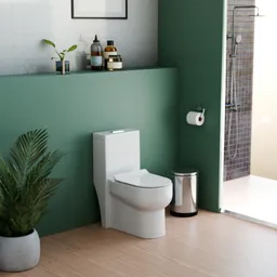 Realistic 3D modeled bathroom scene with Blender Cycles render, featuring accurate dimensions and lighting.