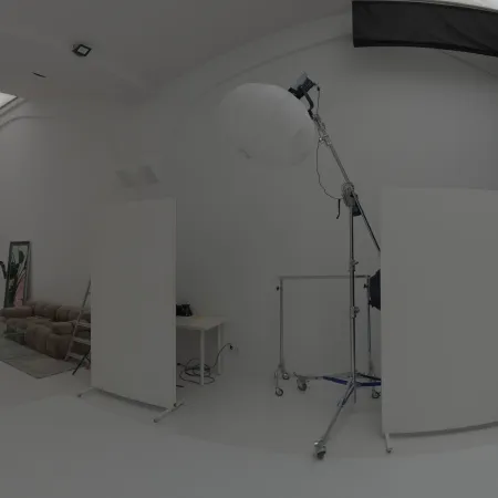 White Studio 06