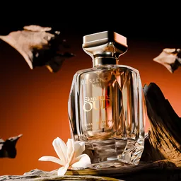 Oud wood perfume mockup