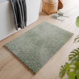 Green bath mat