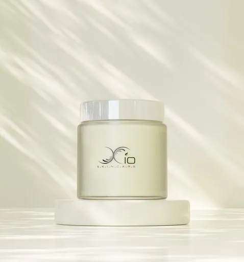 Detailed 3D-rendered cosmetic jar with dynamic lighting, designed for mockups and presentations.