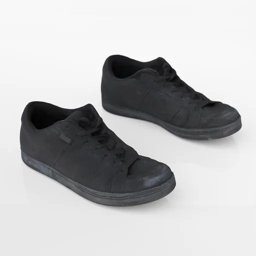 Photorealistic 3D sneakers model with clean topology, detailed textures, and accurate UVs, crafted in Blender.