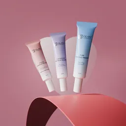 Makeup primer or with hear mockup