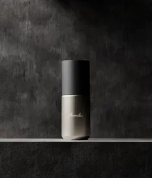 Minimal Cosmetic Bottle Studio Render