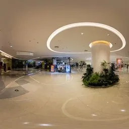 Women's clothing shop entrance 16k