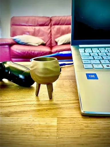 Miniature planter