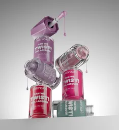 Nail enamel liquid dripping shot