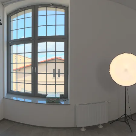 P AV Studio 03