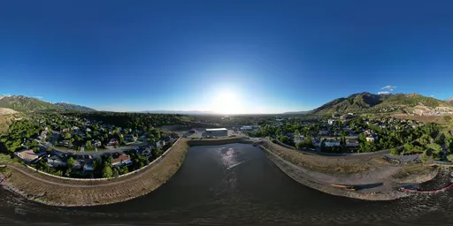 Highsky Mountain Housetop Riverside