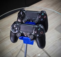 Dual PS4/PS5 Controller Support