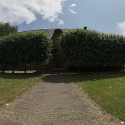 Quadrangle Sunny